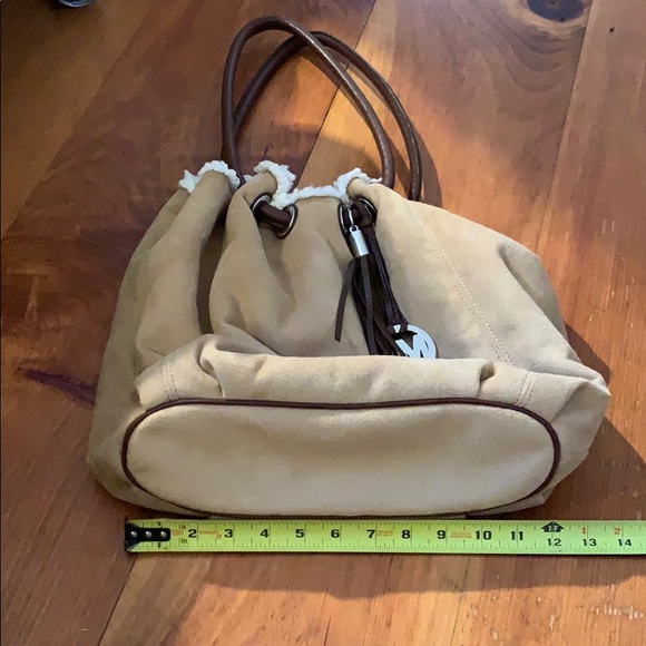 Michael Kors Sherpa Shoulder Bag - Picture 6 of 8